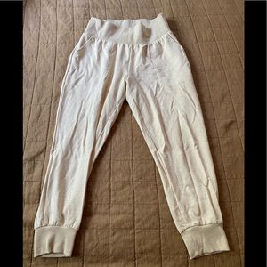 Nike dri-fit cream color yoga pants